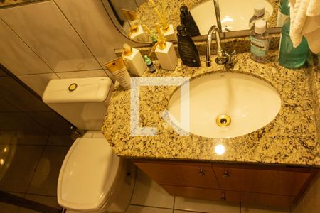 Casa à venda com 342m², 3 quartos e 4 vagas Casa à venda com 342m², 3 quartos e 4 vagasBanheiro da Suíte