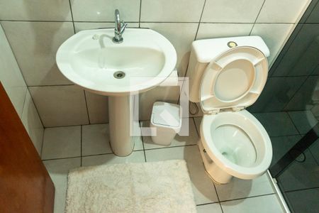 Casa à venda com 342m², 3 quartos e 4 vagas Casa à venda com 342m², 3 quartos e 4 vagasBanheiro da churrasqueira