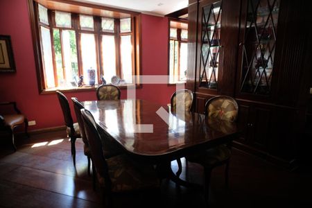 Casa à venda com 450m², 5 quartos e 3 vagasSala de Jantar