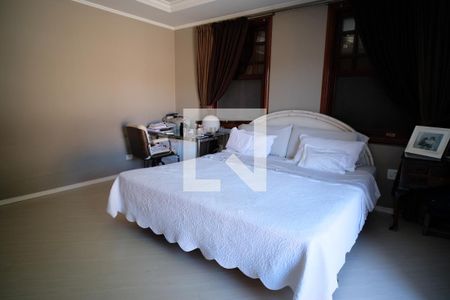 Casa à venda com 450m², 5 quartos e 3 vagasQuarto 3 - Suíte