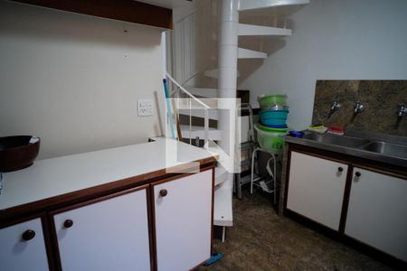 Casa à venda com 450m², 5 quartos e 3 vagasÁrea de Serviço