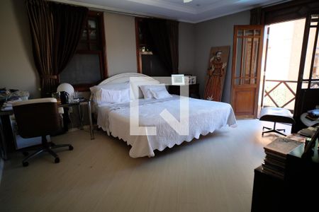 Casa à venda com 450m², 5 quartos e 3 vagasQuarto 3 - Suíte