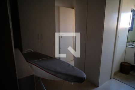 Casa à venda com 450m², 5 quartos e 3 vagasQuarto de Serviço