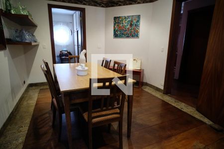 Casa à venda com 450m², 5 quartos e 3 vagasSala de Jantar 2