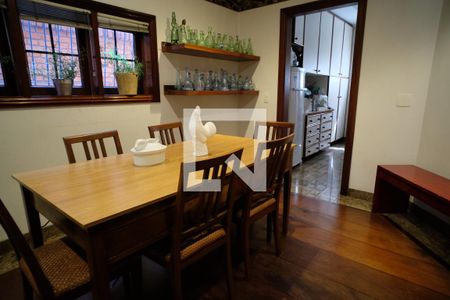 Casa à venda com 450m², 5 quartos e 3 vagasSala de Jantar 2