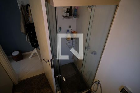 Casa à venda com 450m², 5 quartos e 3 vagasBanheiro da Suíte 2