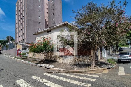 Casa à venda com 111m², 2 quartos e 2 vagasFachada