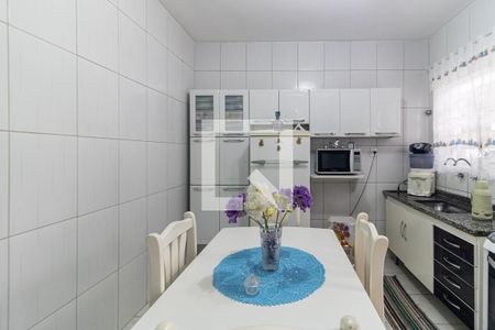 Casa à venda com 111m², 2 quartos e 2 vagasCozinha