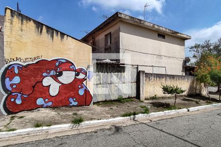 Casa à venda com 111m², 2 quartos e 2 vagasFachada