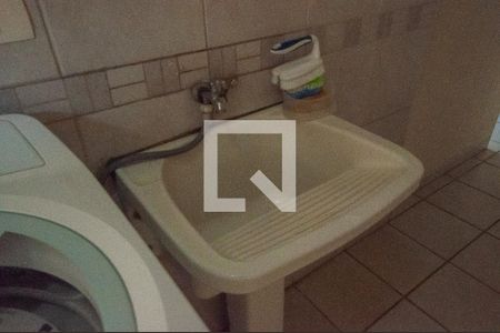 Casa à venda com 493m², 4 quartos e 4 vagas Casa à venda com 493m², 4 quartos e 4 vagasÁrea de Serviço