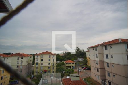 Sala_Vista de apartamento à venda com 2 quartos, 43m² em Mário Quintana, Porto Alegre