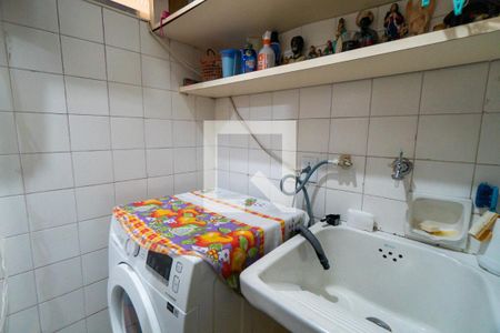 Casa à venda com 67m², 2 quartos e 1 vagaÁrea de Serviço