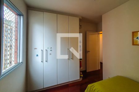 Apartamento à venda com 60m², 3 quartos e 2 vagasQuarto