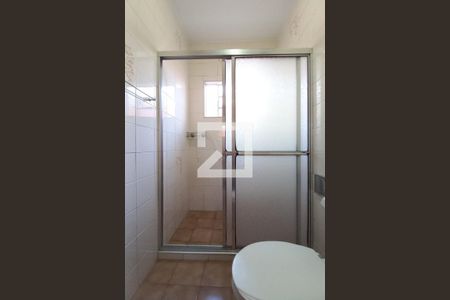 Casa à venda com 185m², 4 quartos e 2 vagasBanheiro da Suíte