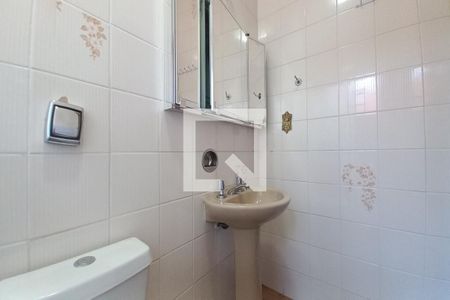 Casa à venda com 185m², 4 quartos e 2 vagasBanheiro da Suíte