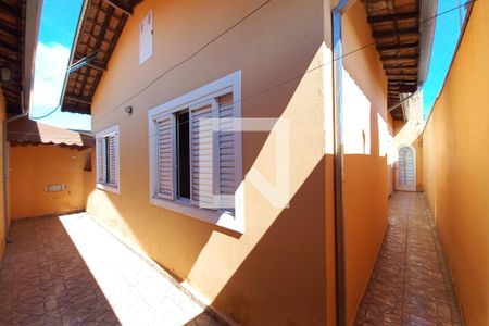 Casa à venda com 185m², 4 quartos e 2 vagasQuintal da Residência 
