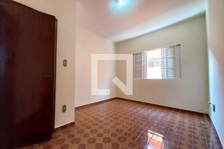 Casa à venda com 185m², 4 quartos e 2 vagasQuarto 3 - Suíte