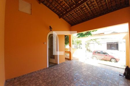 Casa à venda com 185m², 4 quartos e 2 vagasGaragem 