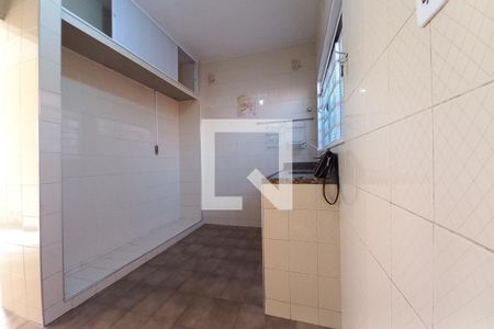 Casa à venda com 185m², 4 quartos e 2 vagasCozinha 