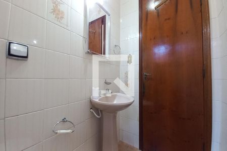 Casa à venda com 185m², 4 quartos e 2 vagasBanheiro