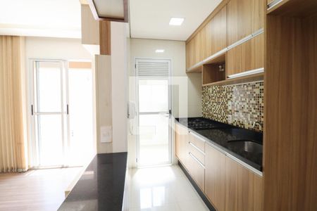 Apartamento à venda com 54m², 2 quartos e 1 vaga Apartamento à venda com 54m², 2 quartos e 1 vagaCozinha e Área de Serviço