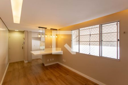 Sala de apartamento para alugar com 2 quartos, 74m² em Goiânia, Belo Horizonte