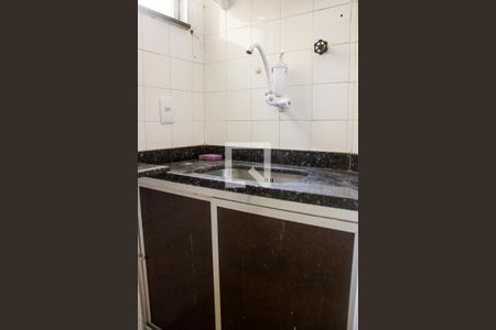Banheiro de kitnet/studio para alugar com 1 quarto, 29m² em Flamengo, Rio de Janeiro