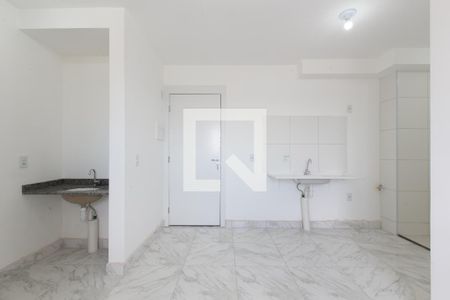 Sala / Cozinha de apartamento para alugar com 2 quartos, 45m² em Vila Norma, São Paulo