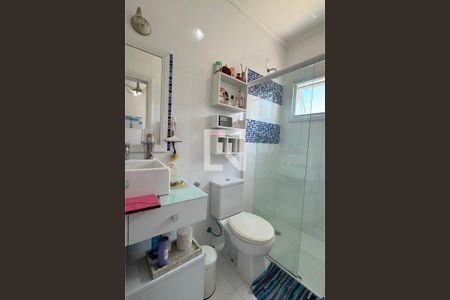 Casa de condomínio à venda com 351m², 3 quartos e 4 vagasBanheiro da Suíte 2