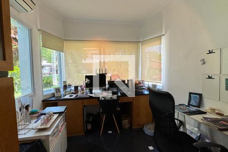 Escritório de casa de condomínio à venda com 3 quartos, 351m² em Alphaville, Santana de Parnaíba