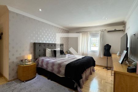 Casa de condomínio à venda com 351m², 3 quartos e 4 vagasSuíte 1