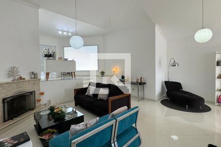 Sala de casa de condomínio para alugar com 3 quartos, 351m² em Alphaville, Santana de Parnaíba