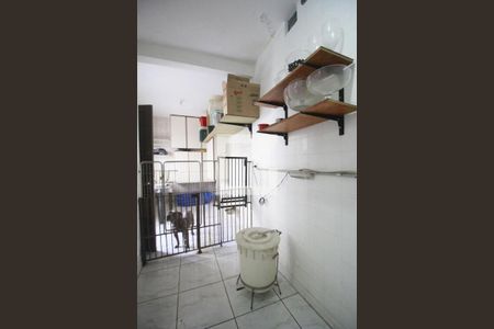 Casa à venda com 140m², 4 quartos e 3 vagasLavanderia