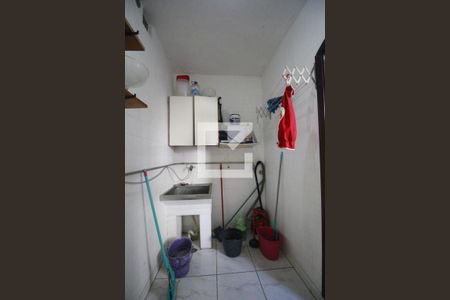 Casa à venda com 140m², 4 quartos e 3 vagasLavanderia