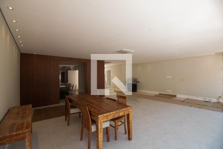 Casa à venda com 770m², 4 quartos e 4 vagasSala