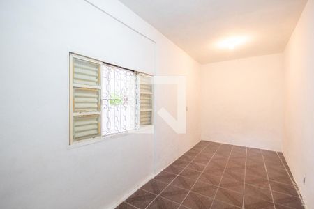 Quarto de casa para alugar com 1 quarto, 63m² em Jardim Roberto, Osasco