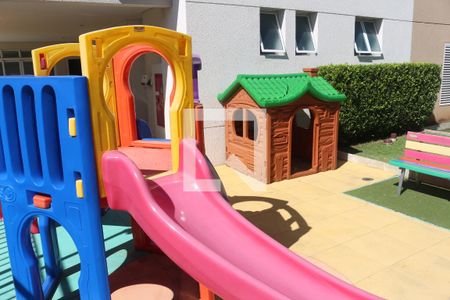 Apartamento para alugar com 62m², 2 quartos e 1 vagaÁrea comum - Playground