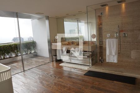 Apartamento para alugar com 120m², 1 quarto e 2 vagasBanheiro