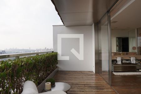 Apartamento para alugar com 120m², 1 quarto e 2 vagasVaranda