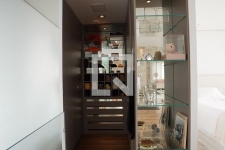 Apartamento para alugar com 120m², 1 quarto e 2 vagasCloset