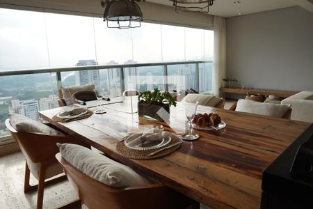 Sala de Jantar de apartamento para alugar com 1 quarto, 120m² em Pinheiros, São Paulo