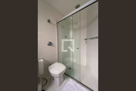 Apartamento à venda com 211m², 4 quartos e 3 vagasBanheiro da Suíte