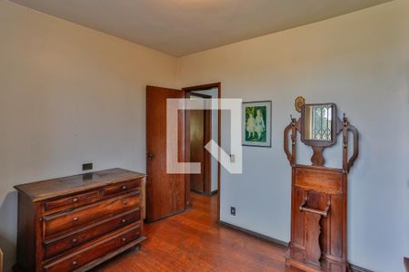 Casa à venda com 477m², 4 quartos e 4 vagasQuarto 2