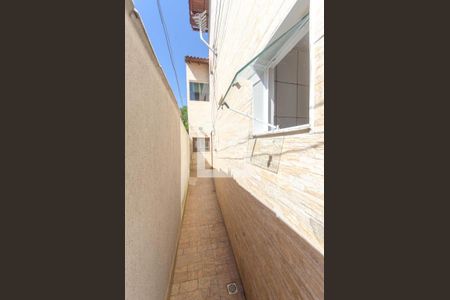 Casa à venda com 200m², 3 quartos e 3 vagas Casa à venda com 200m², 3 quartos e 3 vagasEntrada de Serviço