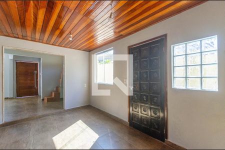 Sala 2 de casa à venda com 3 quartos, 200m² em Campo Novo, Porto Alegre
