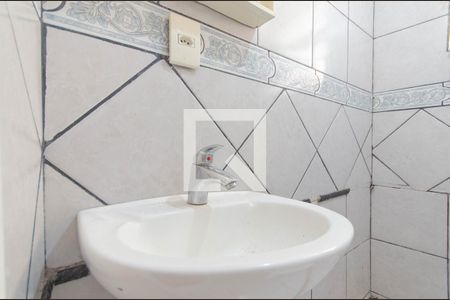 Casa à venda com 200m², 3 quartos e 3 vagas Casa à venda com 200m², 3 quartos e 3 vagasBanheiro 1