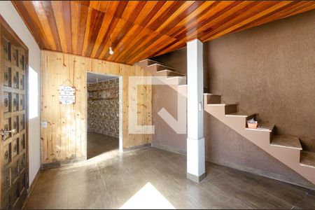 Sala 2 de casa à venda com 3 quartos, 200m² em Campo Novo, Porto Alegre