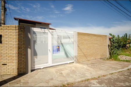 Casa à venda com 200m², 3 quartos e 3 vagas Casa à venda com 200m², 3 quartos e 3 vagasInstalação Plaquinha