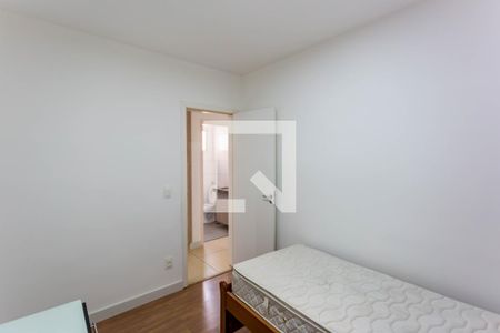 Quarto 1 de apartamento para alugar com 3 quartos, 71m² em Estrela Dalva, Belo Horizonte