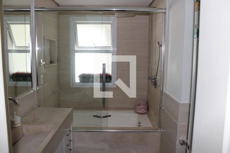 Apartamento à venda com 360m², 4 quartos e 4 vagasQuarto 4 - Banheiro